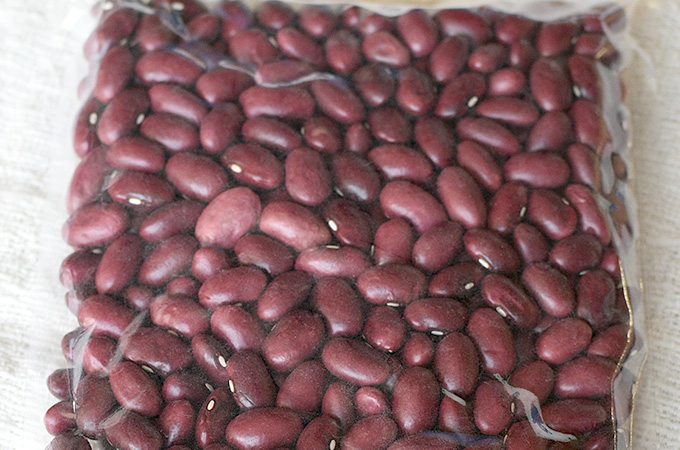 有機栽培] 金時豆（北海道産）300gの販売・通販 - 有機野菜の宅配 ぶどうの木